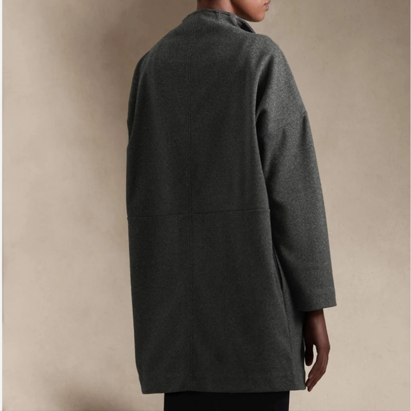 Banana Republic Coat - Picture 4 of 4